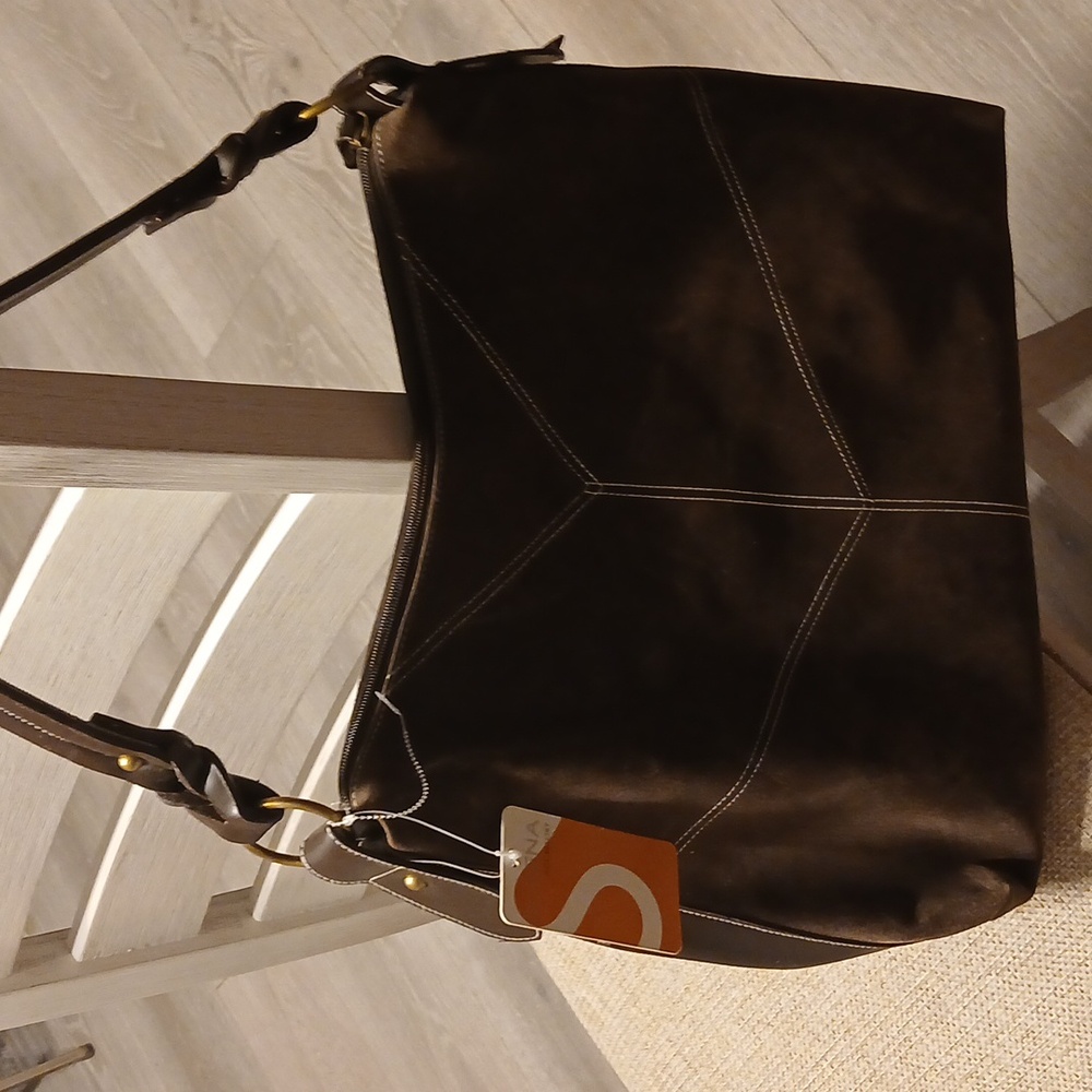 NWT WOMEN'S TOTE